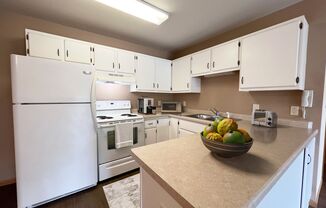 1 bed, 1 bath, 665 sqft, $975, Unit BI 2925-205