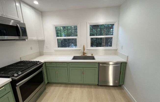 1 bed, 1 bath, $3,050, Unit 741