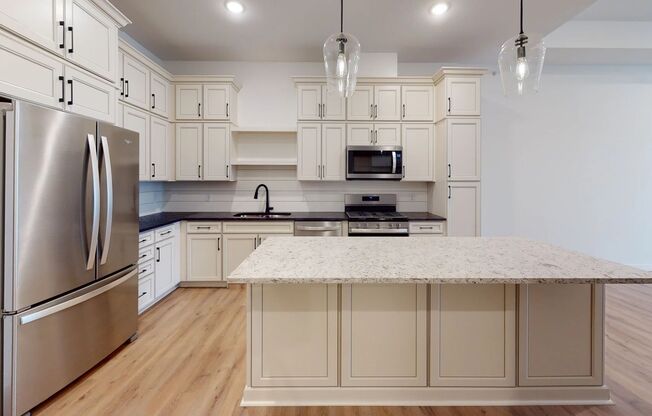 1 bed, 1 bath, 719 sqft, $1,825, Unit 400 Oak Grove Lane - P33