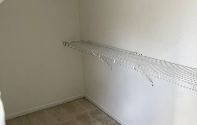 Fabulous 3/2.5 Townhouse located in The Vistas at Stonebridge Commons