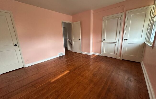 2 beds, 1 bath, $1,500