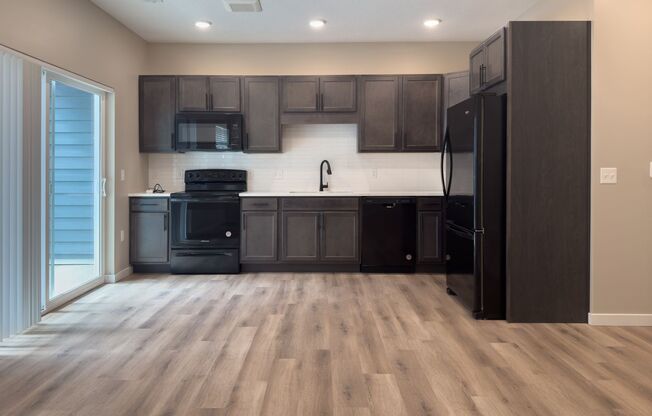 1 bed, 1.5 baths, 1,178 sqft, $2,150, Unit 4921-4