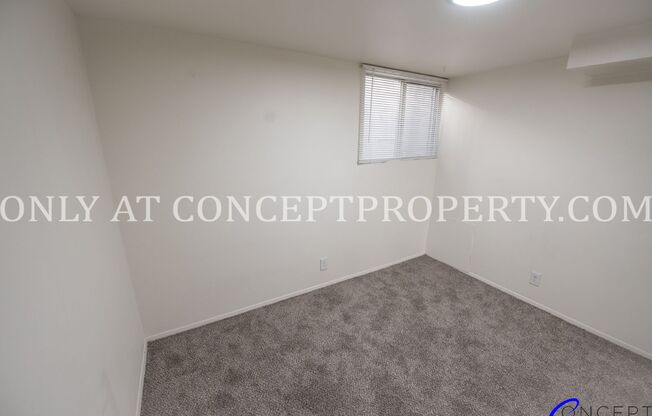 2 beds, 1 bath, 880 sqft, $1,249, Unit 17