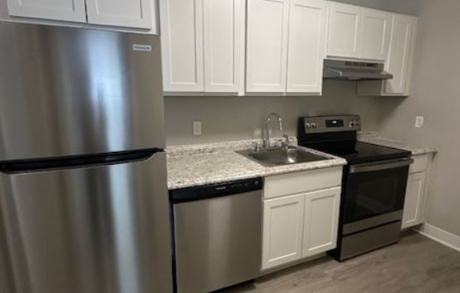 2 beds, 1 bath, 1,200 sqft, $1,500, Unit R21-A07