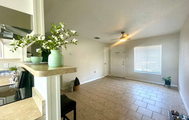 2 beds, 1 bath, 750 sqft, $1,399, Unit 9