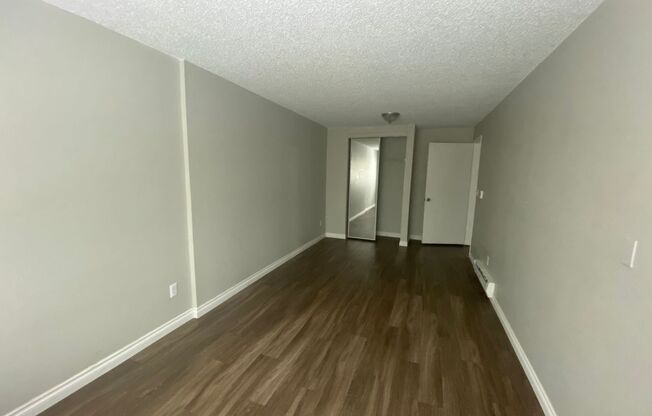 2 beds, 1 bath, 687 sqft, $1,995, Unit A304