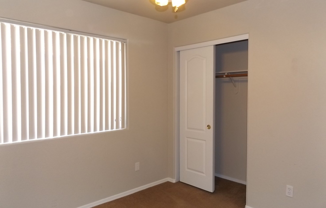 3 beds, 2 baths, $2,340