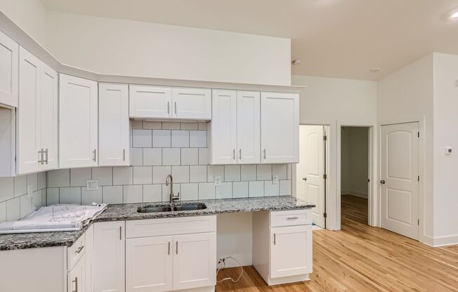 2 beds, 1 bath, $1,350