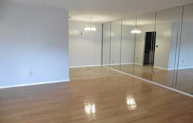 50 56 BROADLAWN PARK