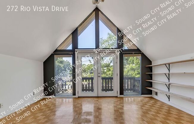 272 RIO VIS DR