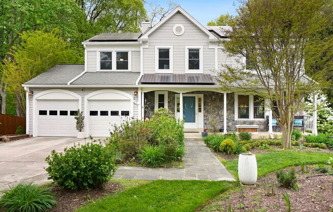 The Most Amazing Home & Yard with Solar Panels!