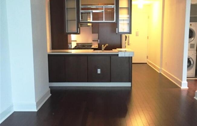 1 bed, 1 bath, 815 sqft, $5,755, Unit 403