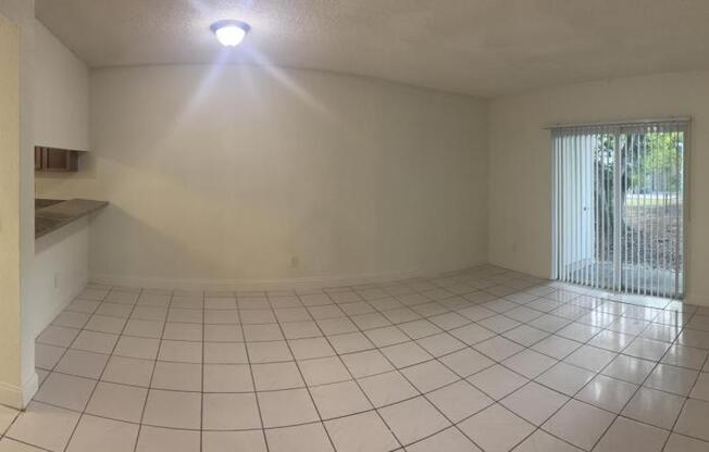 11501 NW 44 ST