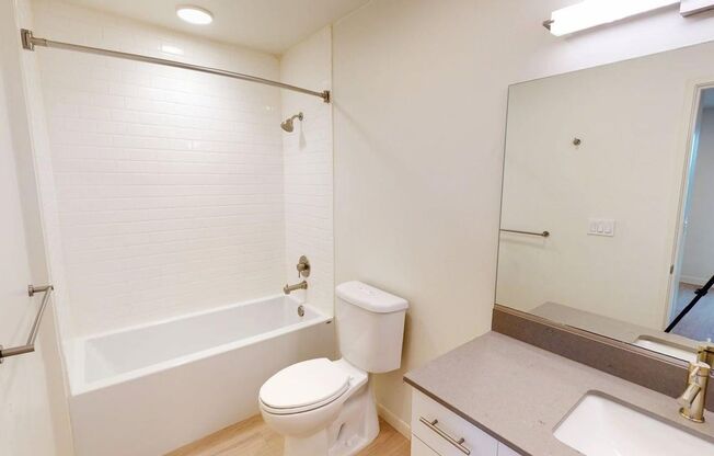 2 beds, 2 baths, 806 sqft, $3,295, Unit 507