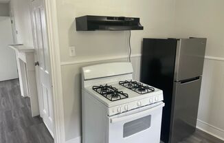 1 bed, 1 bath, $1,250, Unit Unit 2F