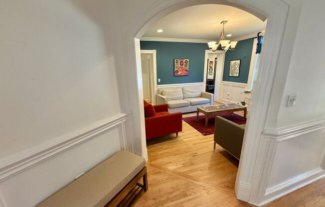Highly Sought After Shepherds Park Spacious 4 Bedroom Executive Home with Yard