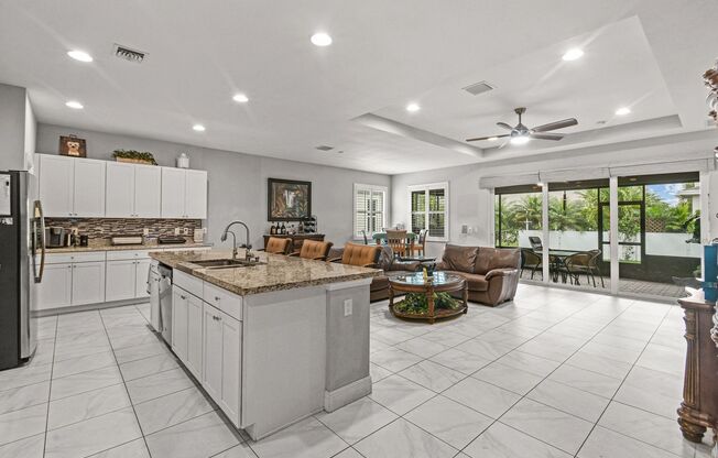 3 BR 2 BA 2 CG rental located in the gated community of Vizcaya Falls