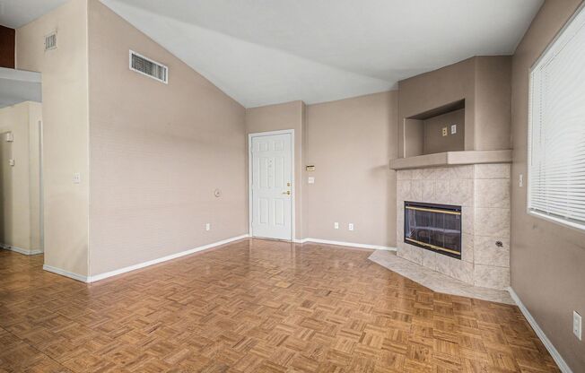 COZY 2 BED 2 BATH CONDO IN HENDERSON!