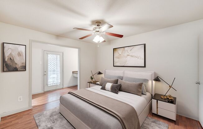 2 beds, 2 baths, 930 sqft, $1,321, Unit 107