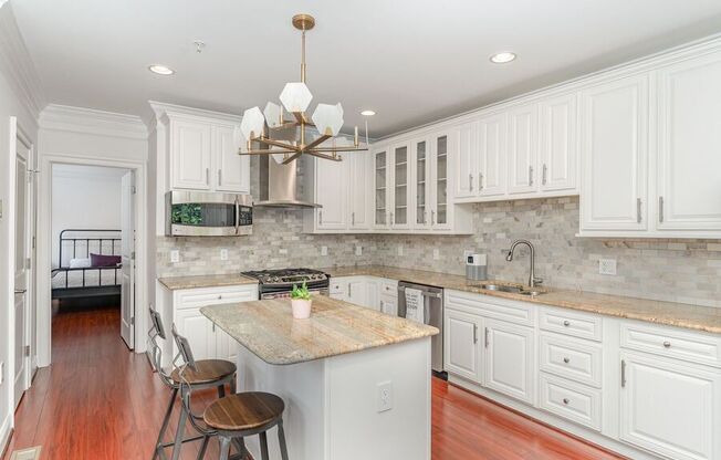 5231 CONNECTICUT AVE NW