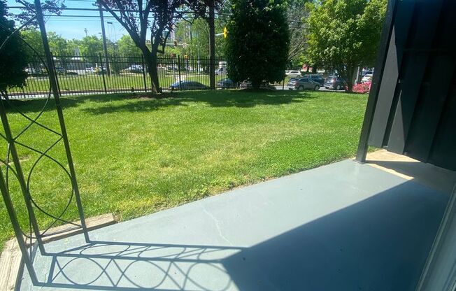 2 beds, 1 bath, 863 sqft, $2,100, Unit 5345 #2