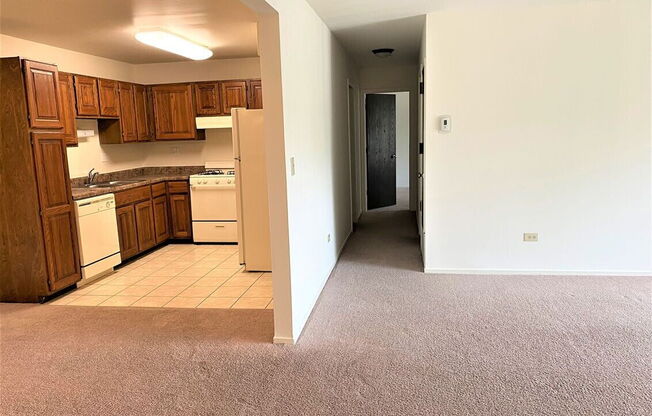 2 beds, 2 baths, 1,000 sqft, $1,975