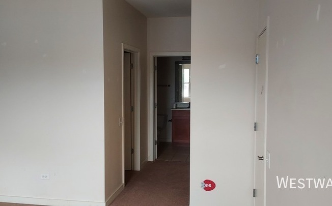 1155 W Roosevelt Rd, Chicago IL 208