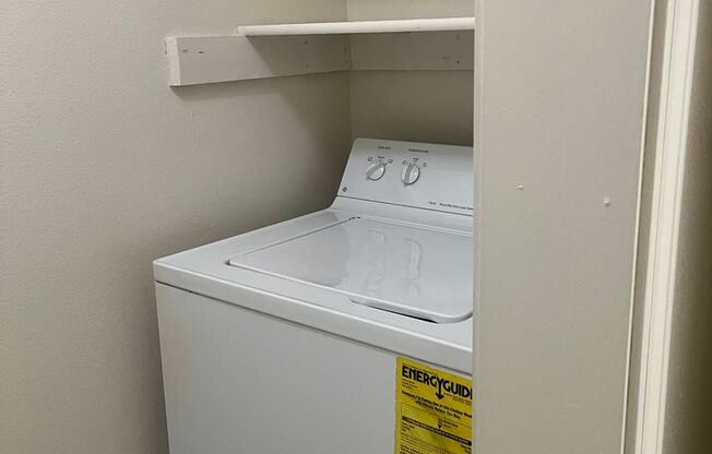 3 beds, 2 baths, 1,360 sqft, $1,489, Unit 30