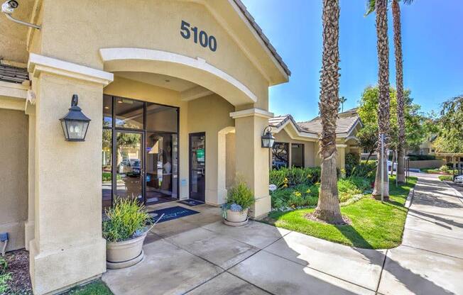 Exterior Leasing Office Entrance  at Stone Canyon Apartments, Riverside, 92507