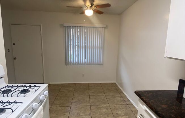 1719 &amp; 1723 Grismer Ave