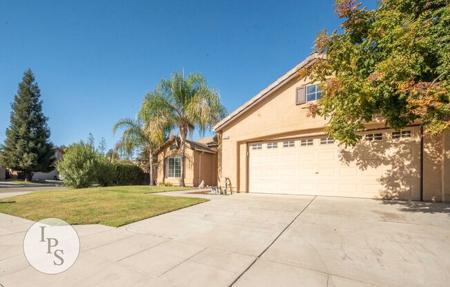 NorthWest Fresno Home, 3BR/2BA, Built 2005 - CUSD w/ Lots of Nearby Amenities!