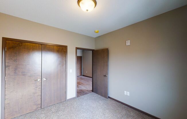 2 beds, 1 bath, 914 sqft, $1,030, Unit 321-2201