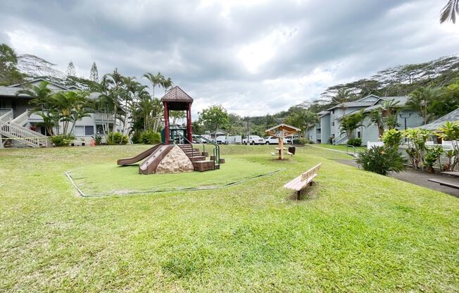 Mililani - Gardens at Launani Valley - 2 bedroom, 1 bathroom, 2 parking Townhome