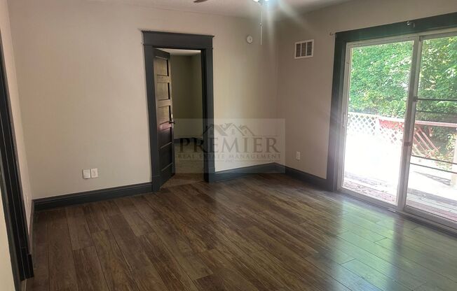 2 beds, 1 bath, $1,150