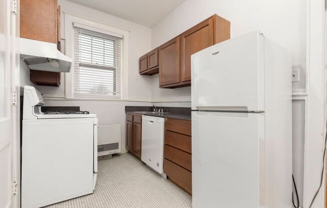 1 bed, 1 bath, 900 sqft, $850, Unit #20