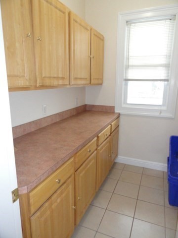3 beds, 1 bath, 1,400 sqft, $2,800, Unit 1