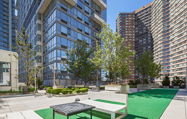 1 bed, 1 bath, $4,700, Unit 5E