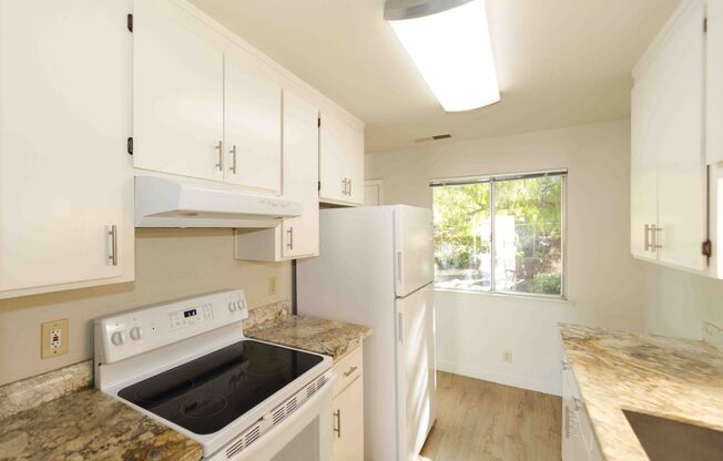 4811 Appian Way., El Sobrante, CA 94803