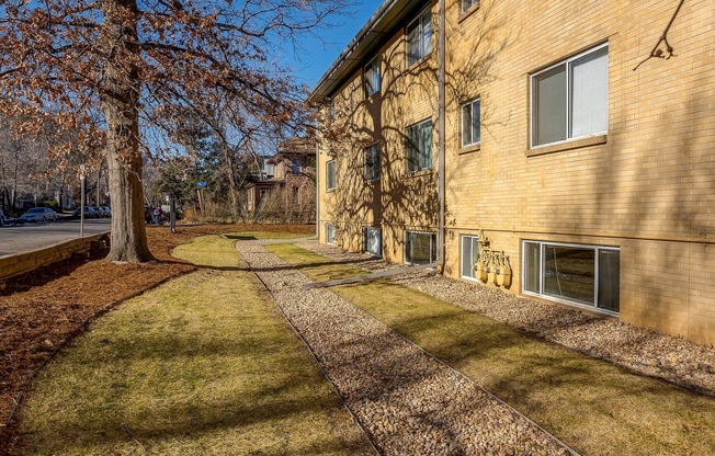 1 bed, 1 bath, 600 sqft, $1,725, Unit 305