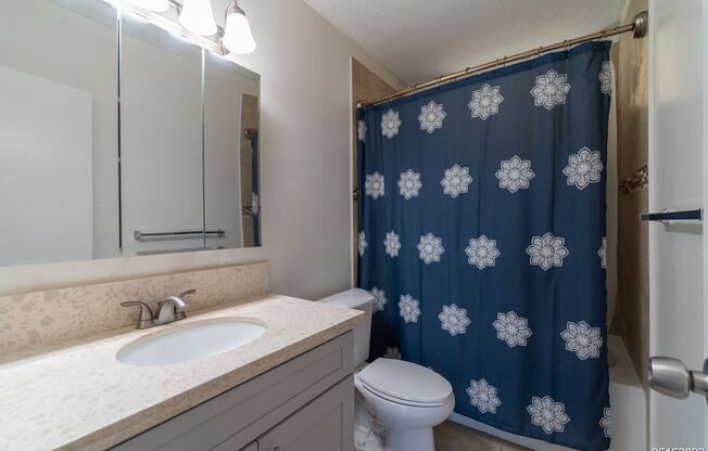 2Bed 1 Bath in ValleyView