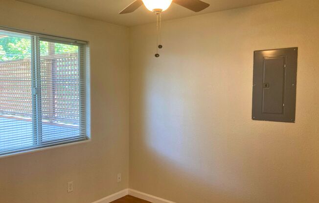 1 bed, 1 bath, 550 sqft, $1,200, Unit 18