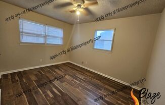 3 beds, 2 baths, $1,295