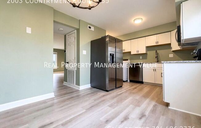 2003 Countrymens Court, Unit #32