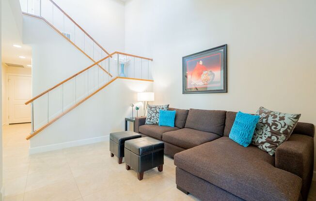 PRIVATE POOL - 2 BEDROOMS PLUS DEN