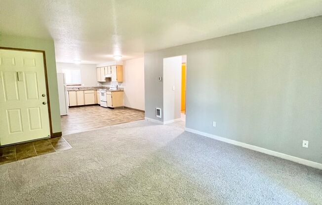 Willow Creek Apartments