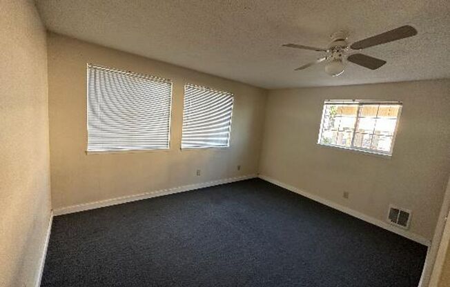 2 beds, 1 bath, $850, Unit 1