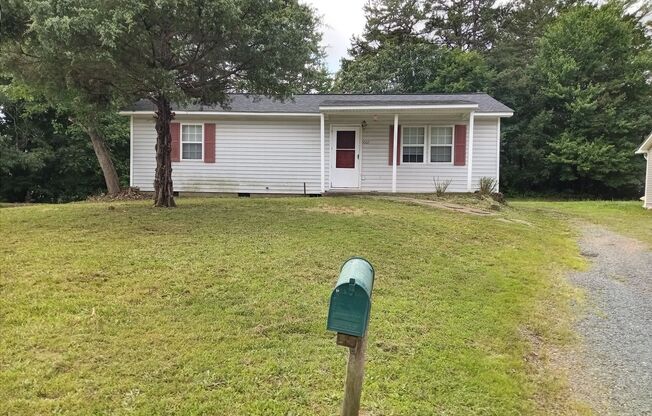 2 Bedroom 2 Bath House Available in Asheboro