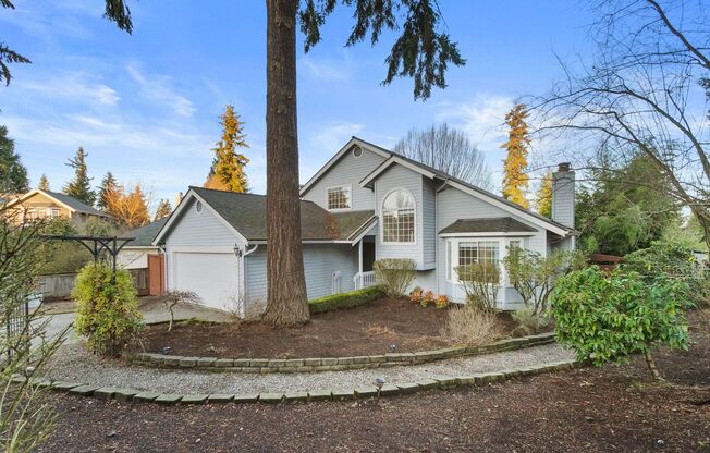 Beautiful 3 Bedroom Home in Bridle Trails