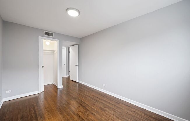 2 beds, 1 bath, $1,145, Unit 7870-2S