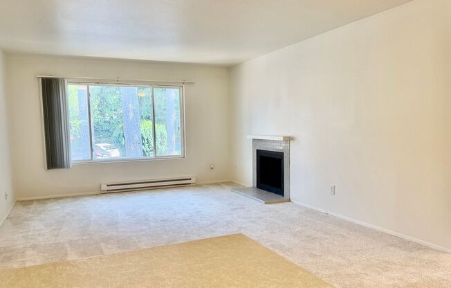 1550 NE 177th St